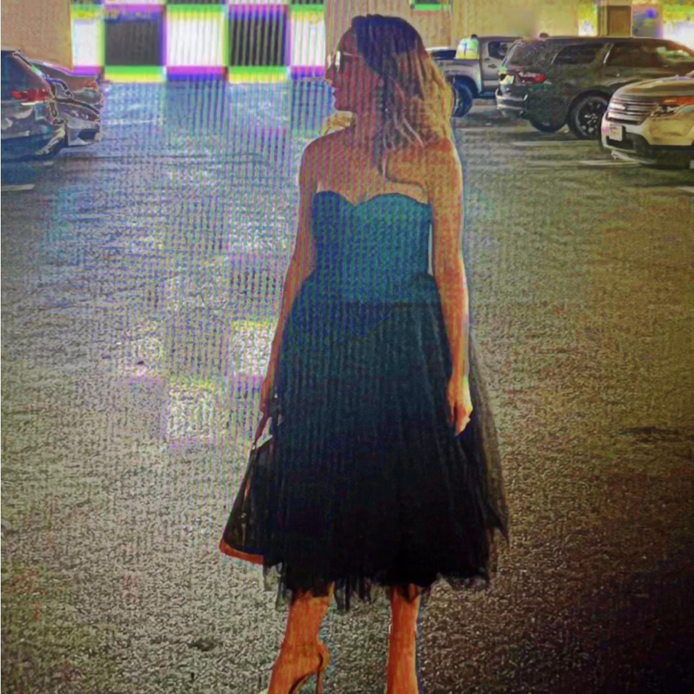 Donna Morgan- Elegant Black Strapless tulle Dress